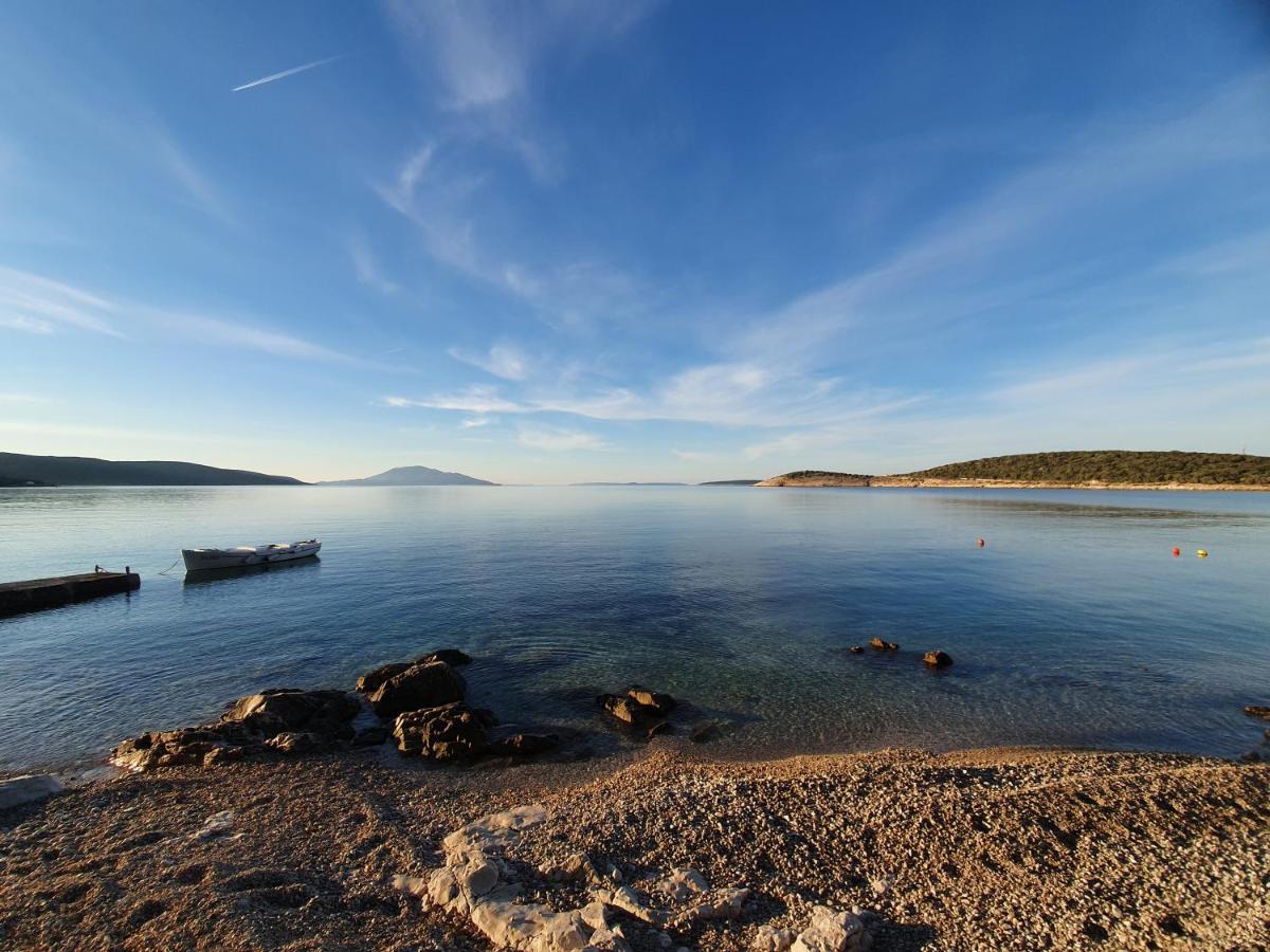 Sidus Maris, Spacious Seaside Apartment With Free Parking Martinšćica Екстериор снимка