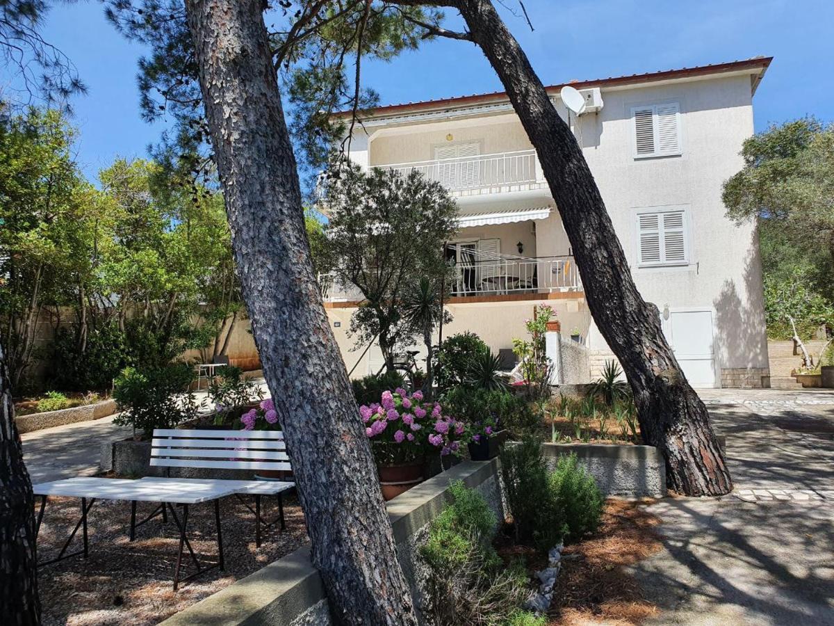 Sidus Maris, Spacious Seaside Apartment With Free Parking Martinšćica Екстериор снимка