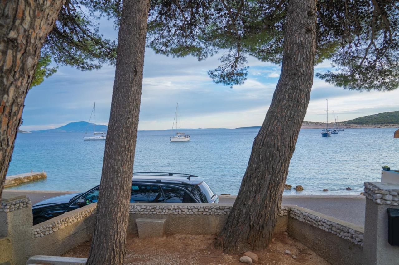Sidus Maris, Spacious Seaside Apartment With Free Parking Martinšćica Екстериор снимка